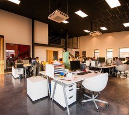 PallMallEstates's tweet image. Are you looking to create an office space with progressive interior design trends of 2020? Read up further here:

pallmallestates.co.uk/blog/office-in…

#officetrends #officeinterior #OfficeSpace