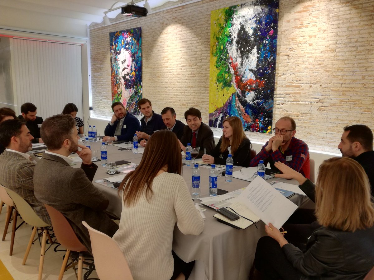daretail's tweet photo. Tecnología al servicio de la experiencia y la emoción, titular que cierra el #RetailBrunch de 2020. ¡Gracias a todos! 🎉 https://t.co/iLcXyAX1U2