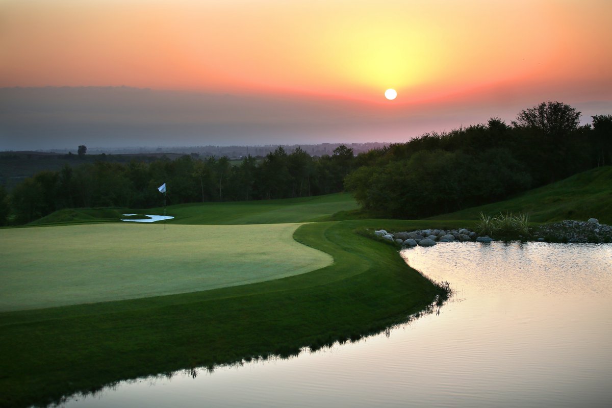TGCincorporated's tweet photo. A beautiful site to see on a project we worked on across the globe in Azerbaijan! Welcome to The National Golf Club! #TotalGolf #Azerbaijan #Sunset #Sunrise #GlobalWork #InternationalWork https://t.co/85anxOp9Th