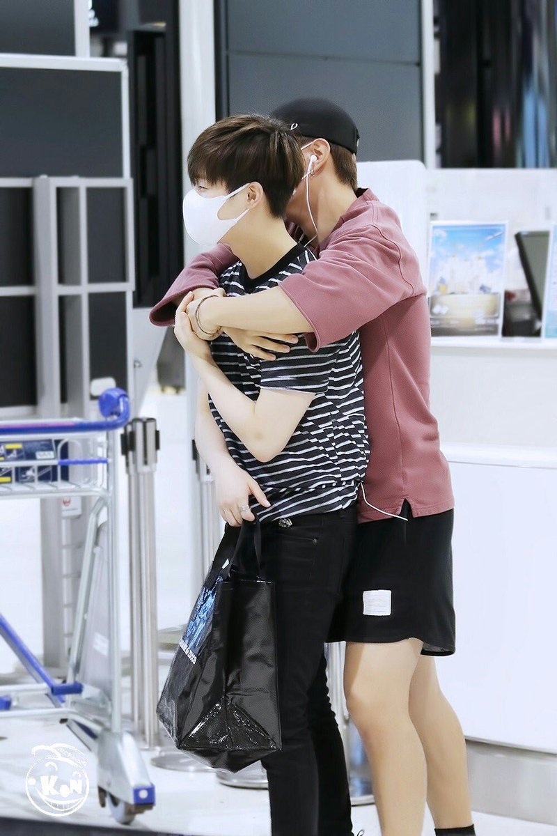 DonghyukTH's tweet photo. สุขสันต์วันเกิดจินฮวานคนเก่งของพวกเรา ขอให้วันของคุณเติมเต็มไปด้วยความสุขและรอยยิ้ม เป็นอายุที่เพิ่มขึ้นมาพร้อมกับความสุขที่เพิ่ม ขอบคุณเสมอที่คุณเป็นที่พึ่งจากใจให้กับทุกคน ขอให้คุณเป็นจินฮวานที่มีความสุขมากที่สุดในโลกเลยนะ❤️
#OurPrideJinhwanDay https://t.co/QQRd83Q28D