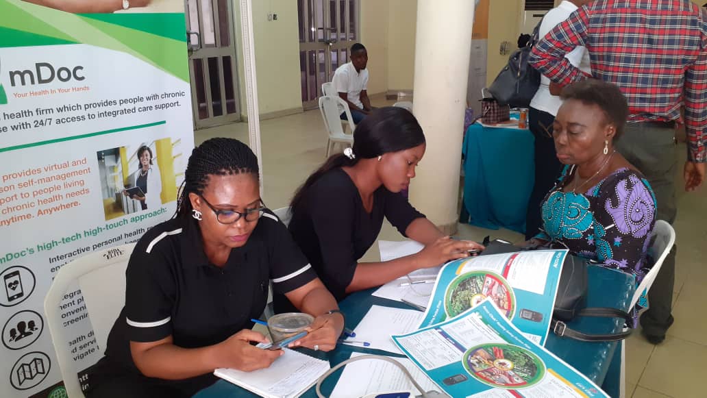 _mdoc's tweet photo. @lasuthikeja, the #DAN community were curious and excited about our mobile-based CompleteHealthTM platform. See how they're exploring the it through their devices!
#mDocHealthcare #mDocAtWork #DigitalHealth #selfcare https://t.co/CWDKn9b4xj