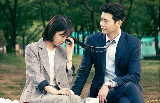 13. The prosecutor and reporter, my loves — Jung jae chan and Nam Hong ju of  #WhileYouWereSleeping (2017) #LeeJongsuk #BaeSuzy