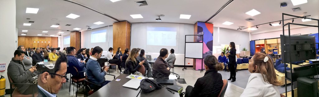 FedesoftCol's tweet image. Hoy nos encontramos desde @Mineducacion en el 1er encuentro de #EdTech2020 en donde se habla de Innovación educativa para la #TransformacionDigital. Aquí el sector público, privado y organizaciones se alientan para unir esfuerzos por un país más competitivo #LaClaveEsElSoftware