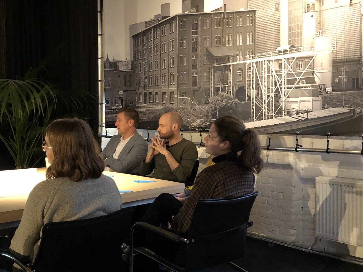 Openbare werksessie over financiering van monumenten met een tijdelijke functie van start. Ton Dietvorst van <a href="/BuroKade/">BuroKade</a> spreekt over De @Mengfabriek geef #Energie. #circulairehub <a href="/Tramkade/">Tramkade</a>