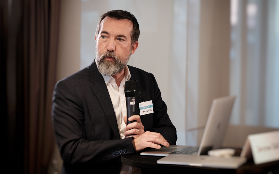 Immunopole's tweet photo. #MIDay #LungCancer : @JeromeGalon calls for the implementation of the new #TNMI #Cancer classification system.
@CRCordeliers @Inserm @HalioDx #ThePioneerProject https://t.co/BXLEZz0yl4