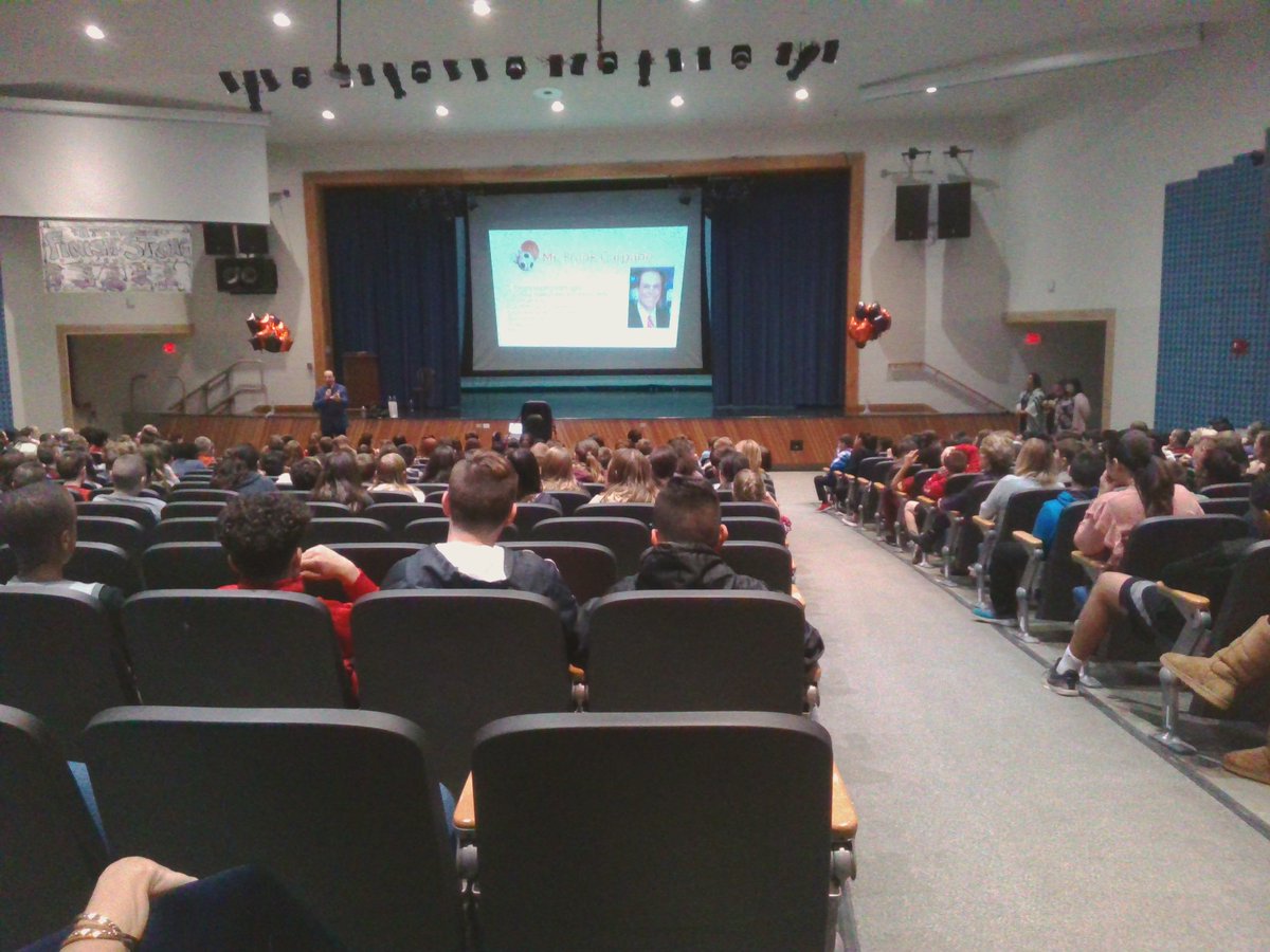wwpskremillard's tweet photo. As we pass 100 days of school, Frank Carpano tells @DeeringMs 5/6 grade students about the importance of showing up to school, being curious, reading and writing every day. https://t.co/ENqcXIrBPu