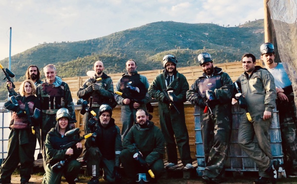 WMaker Blog | Il a toujours 20 ans Sébastien a fêté ses 50 ans le 20 janvier dernier, c'était l'occasion de faire une petite partie de Paintball avec lui dans la plaine de Peri. On a pas pu embarquer tout le monde car maintenant nous sommes un... | #cms blog.wmaker.net/Il-a-toujours-…
