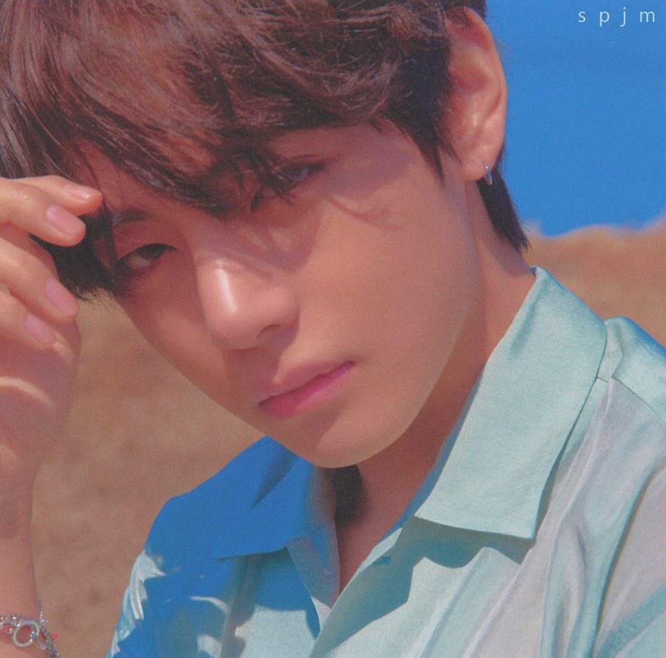 ♡{37/366}♡ → #TAEHYUNG I think this might turn into a countdown for a bit, 115 days til I see your beautiful self   @BTS_twt