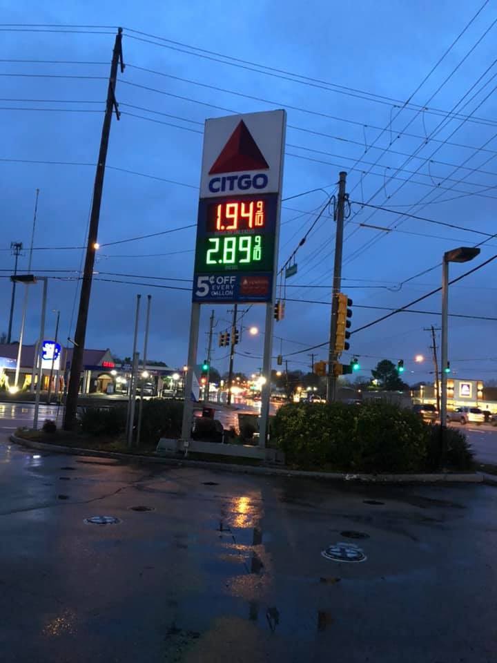 deltaagmgmt's tweet photo. @SimonettiLauren Gas here in Memphis https://t.co/0I01zZNsCm