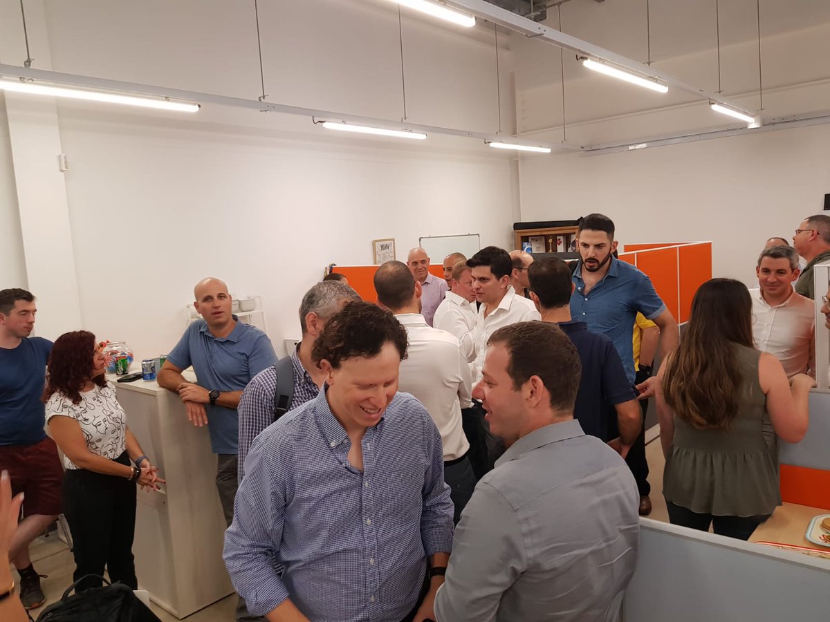ImpacTechJapan's tweet image. #Impactech was honored to host Innovation &amp;amp; Ideation workshop to a group of 50+ participants from the Jewish Tech Singapore (JTS) community. This was a chill out evening filled with beers and nice snacks.
Special thank you to Yuval Passov for leading the JTS community.
