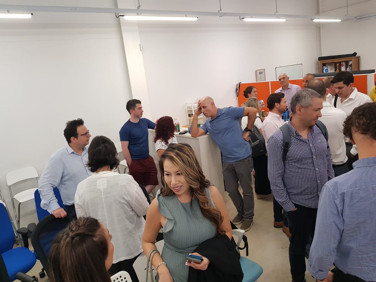 ImpacTechJapan's tweet image. #Impactech was honored to host Innovation &amp;amp; Ideation workshop to a group of 50+ participants from the Jewish Tech Singapore (JTS) community. This was a chill out evening filled with beers and nice snacks.
Special thank you to Yuval Passov for leading the JTS community.