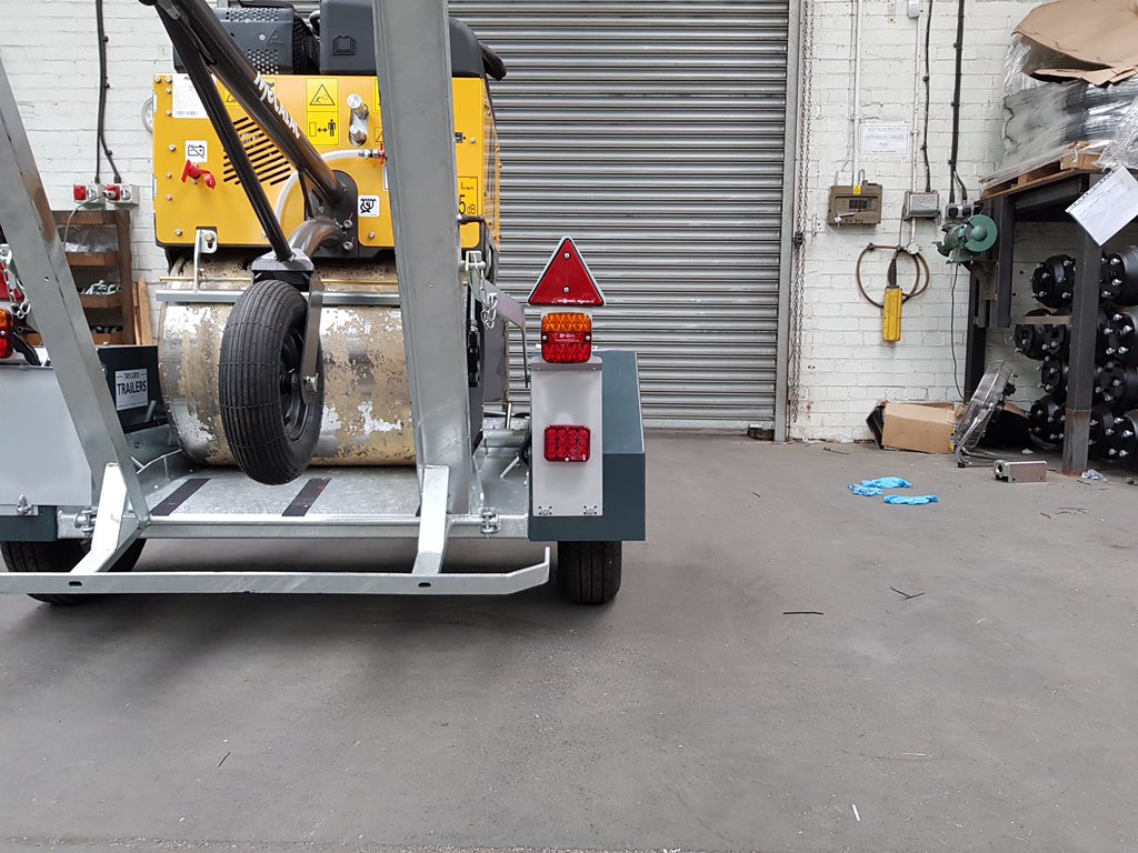 Taylors Trailers tweet media