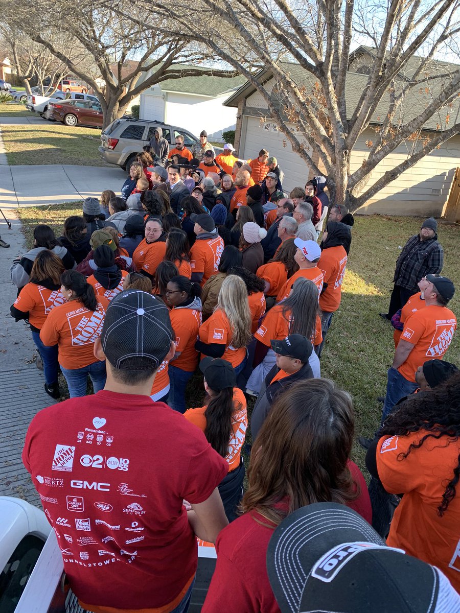 WhitlowNorman's tweet photo. San Antonio Team Depot Veteran Reveal on ABC @LMcmilian @TiffanyOriana @jreed4401 @8520CantBeatUS @vickie_8520 https://t.co/BhfZ8PzY9n