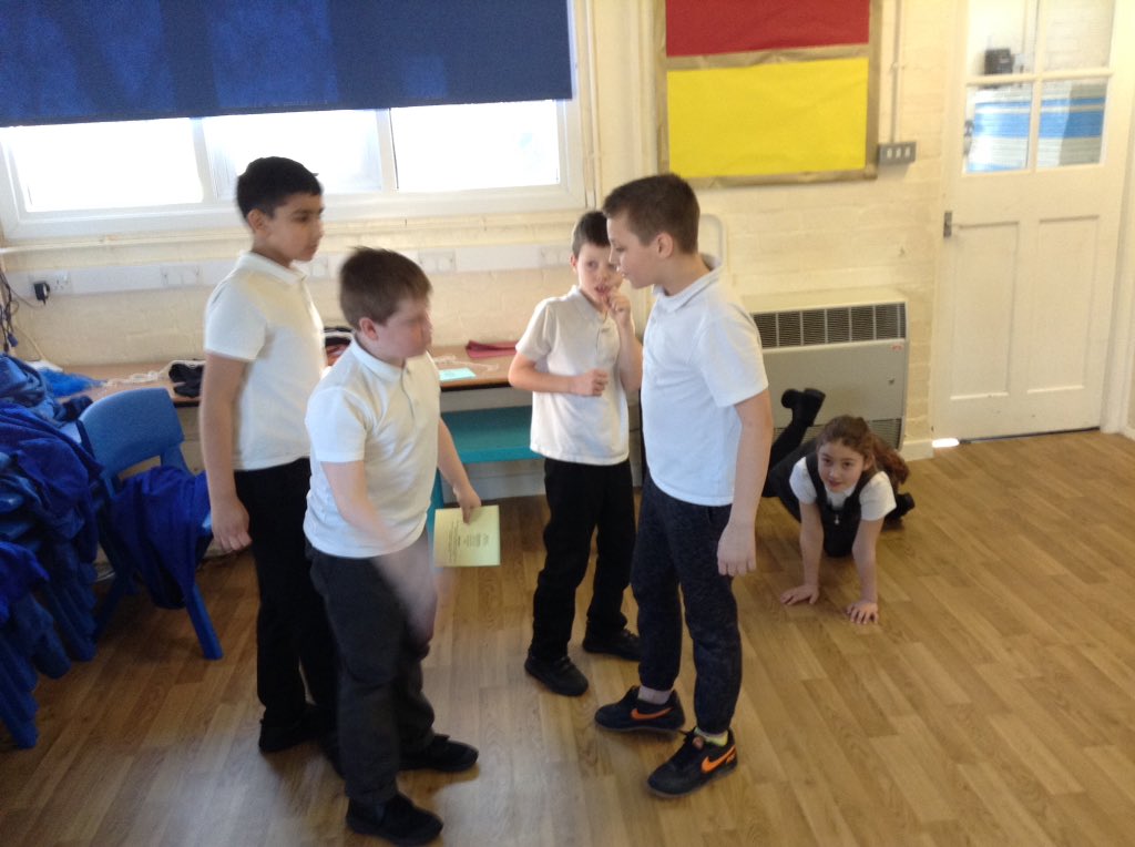 latimerprimary's tweet image. Year 5 have experienced the life and work of a fashion designer and actor today during our Art Week 2020! #ClassCJ #ClassTJ #latimerart #latimercares #reallife #LatimerArtsWeek2020 @MartinHighSch