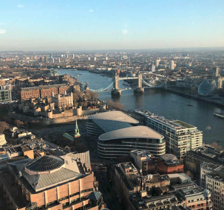 CompleteCounsel's tweet photo. Beautiful day in London City for our seminar with Charles Feeny, Professor Zeegers, Professor Beard and Per Laleng https://t.co/HvjBLJO2Cf