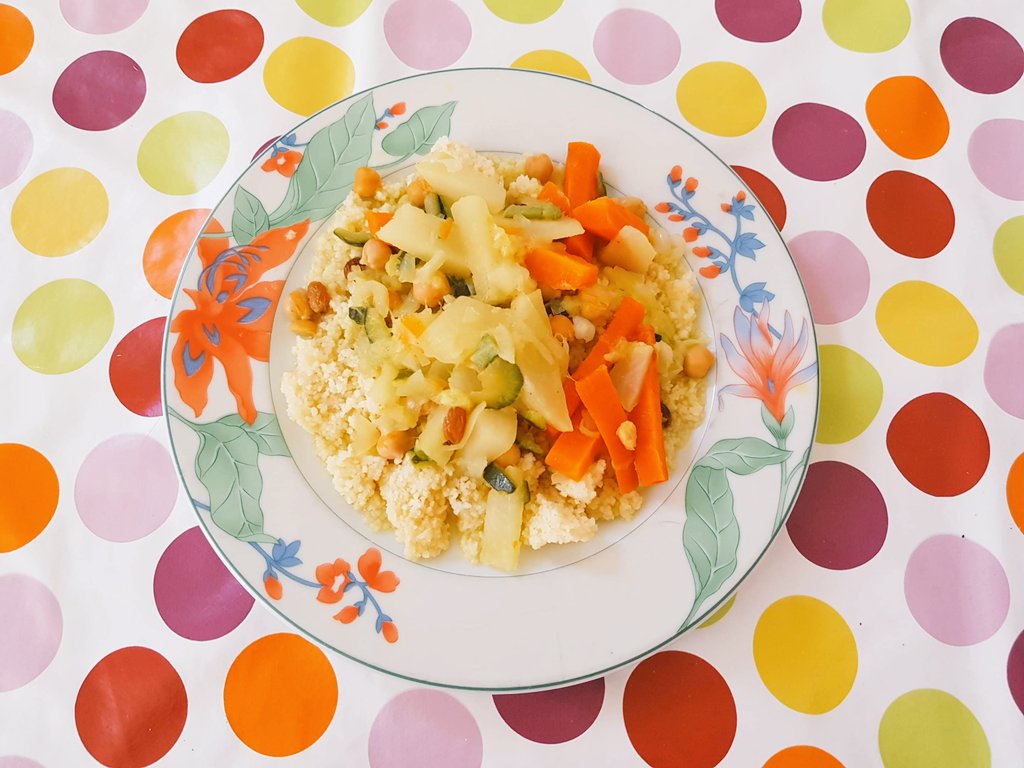 SchmiegCharline's tweet photo. 🍽️Atelier cuisine avec le groupe #Garantiejeunes et notre partenaire #ResaudeCardioPreventionObesite #RCPO. Faire les courses, élaborer le menu, et enfin... déguster !! 😊 #miam #couscousvegetables #tiramisu #erstein @MLPEStrasbourg https://t.co/DlZXK5C0bT
