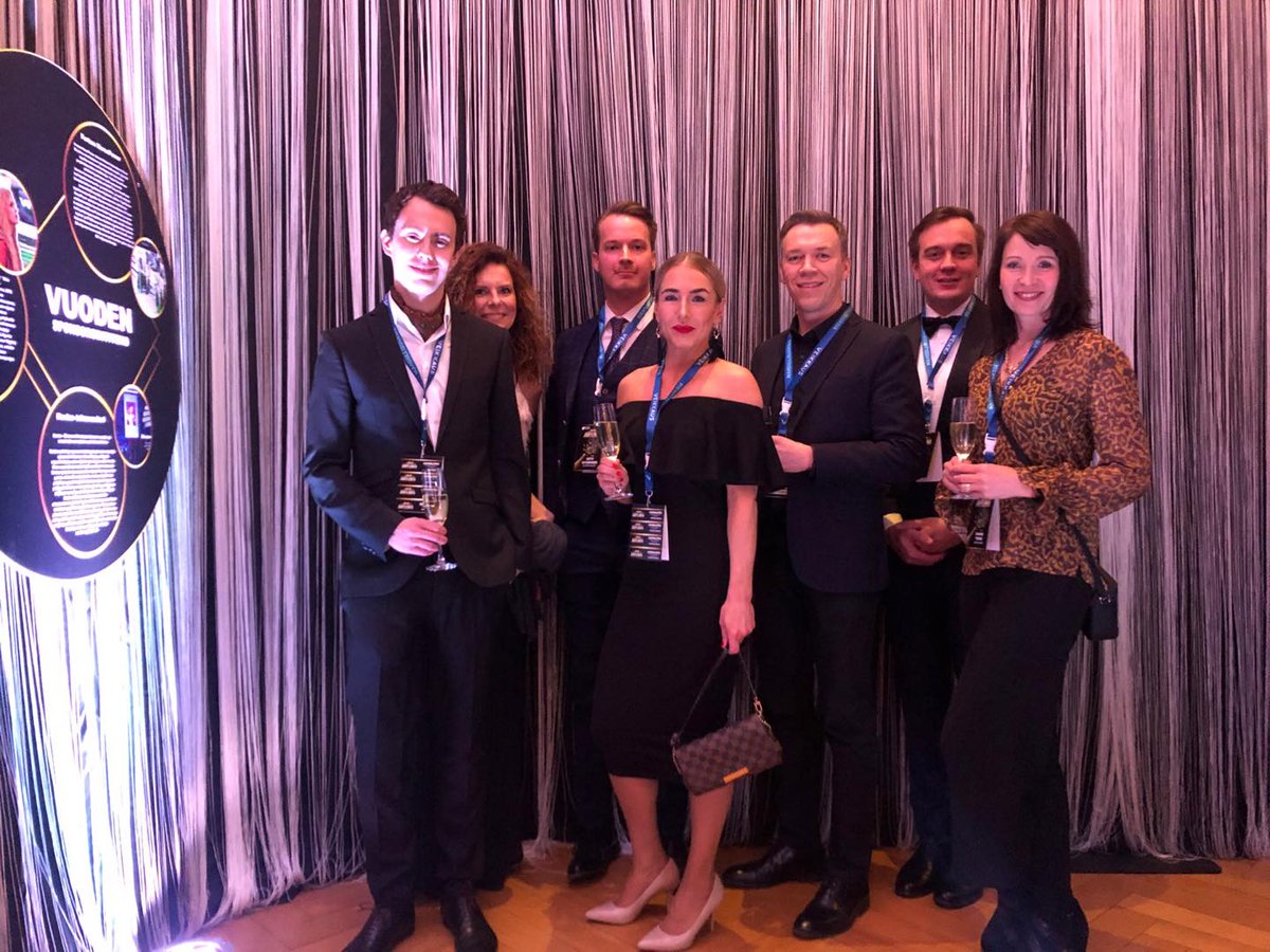 hasanpartners's tweet photo. A busy evening ahead for sure. We've arrived at the @sjtmry on behalf of @Sinebrychoff and @HIFKHockey. Let's go!

#tylsyyttävastaan
#redclassics
#sinebrychoff200
#Awards
#Advertising https://t.co/2KkVza2WFf