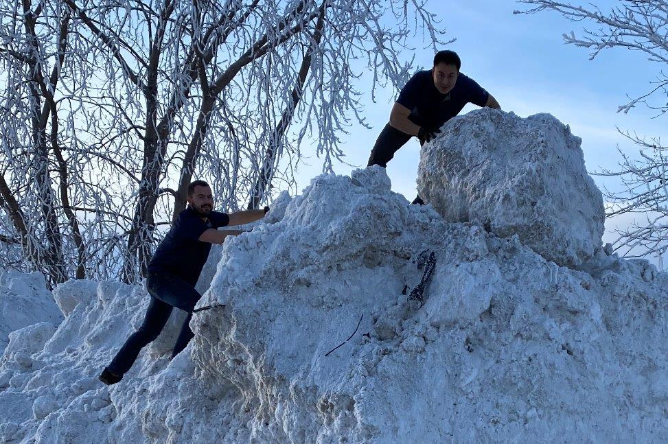 Colliers_PL's tweet image. Our team in Regina is training for @YWCARegina&apos;s Coldest Night of the Year on February 22. The event raises money for charities serving hungry, homeless, and hurting people in the community. Learn more: cnoy.org/home 
#CNOY20 #BEColliers #BeyondProjectManagement