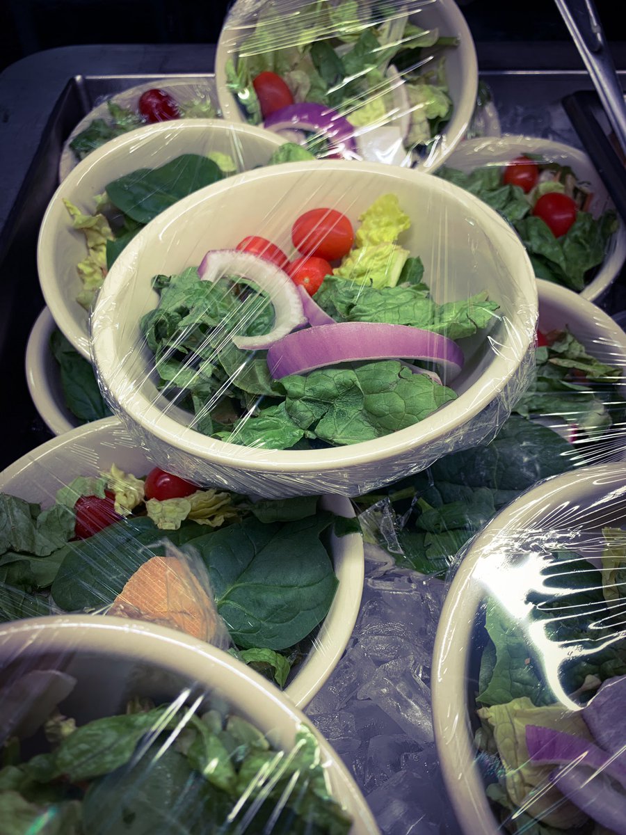 WildWestEmory's tweet image. Don’t forget to grab a side of salad when you go through our line! Then head to the salad mini-bar for some extra fixin’s! Always delicious. 🍅🥬🍅🥬
