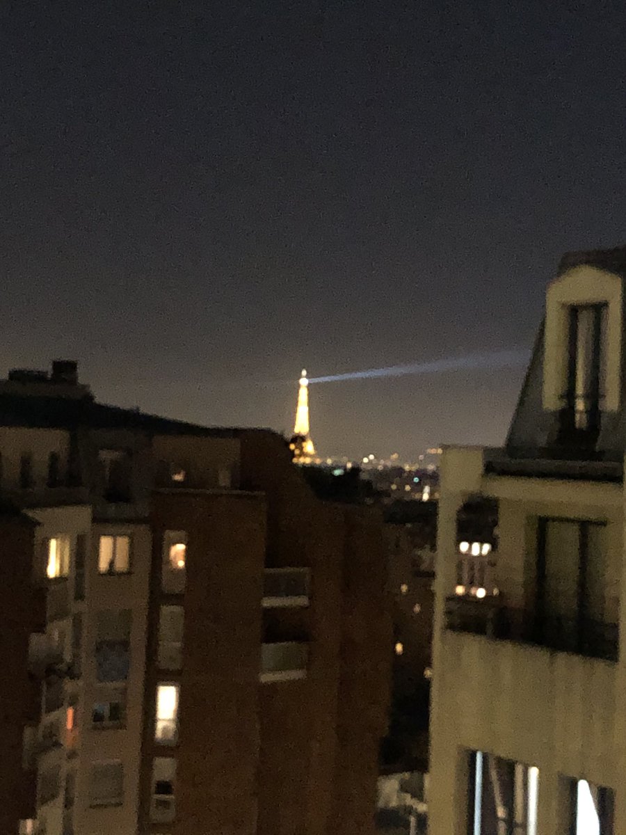 DollysDay's tweet photo. Final stop on our #interrailing tour & look at the view from my room! There are few places in Paris that can boast this kind of money shot, and @AskGenerator in Canal St Martin is one of them. Boom! Six cities in six days #staygenerator #eurail #eurotrashed #LoveEU #notmybrexit https://t.co/YeN71rdJvR