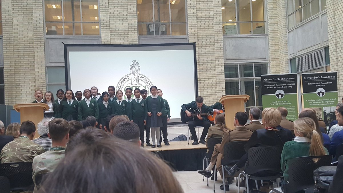 MaesGarmon's tweet photo. Our young people have a voice...through song, speeches, art and poetry! They have a voice and messages that we should all listen to! It has been a privilige to be in their company today! Thanks to @NeverSuch for giving them the opportunity and platform! https://t.co/neTJPenqP6