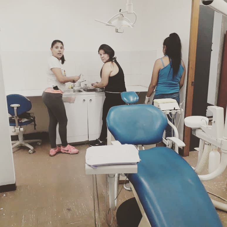 SaludConCultur1's tweet photo. Nuestro maravilloso equipo de dirección, gracias a la gestión de nuestro ministro, sigue trabajando día a día para ofrecer las mejores condiciones de atención en materia de salud a todas y todos nuestros trabajadores. Servicios médicos MPPC. Brindando salud, con cultura!. #salud https://t.co/D4WZEVv6xE