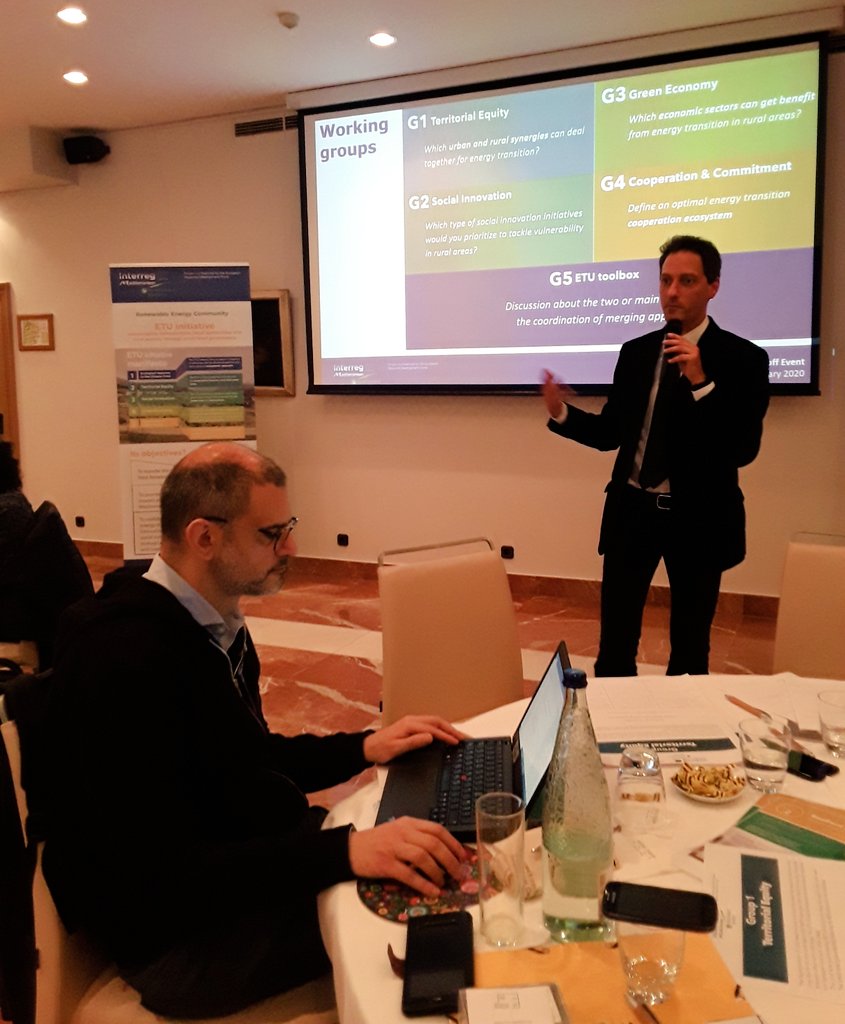 InterregMedGLA's tweet photo. #REkickoff Working group 1? #Territorialequity with 3 proposals: mapping the territory, analysis of the capacity building and business development #Gouvernance #ETUinitiative  #MADEinMED #energytransition https://t.co/8inrNSuoZ8