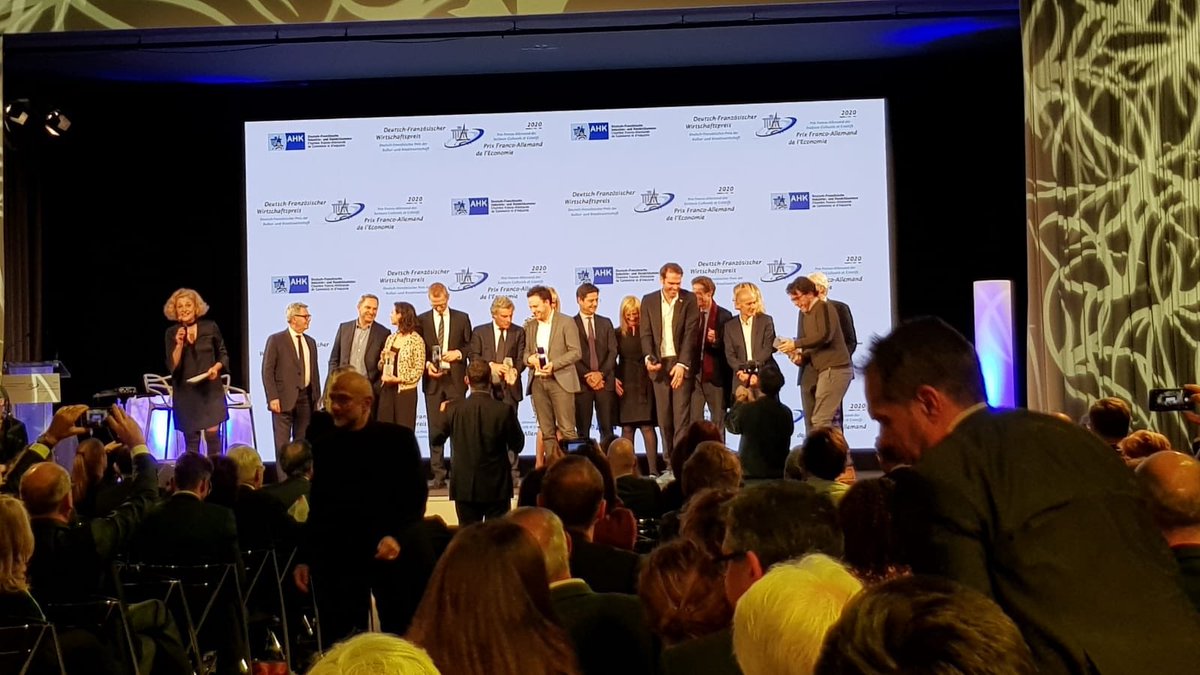 DFHUFA's tweet photo. L’Université franco-allemande félicite tou.te.s les lauréat.e.s du Prix Franco-Allemand de l’Economie et des Secteurs Culturels et Créatifs ! 👏👏@ahk_frankreich @AnnetteGerlach @ARTEfr @ARTEde #pfae #dfwp #partenairefrancollemand #innovation #startup https://t.co/v9lK9k0I3v