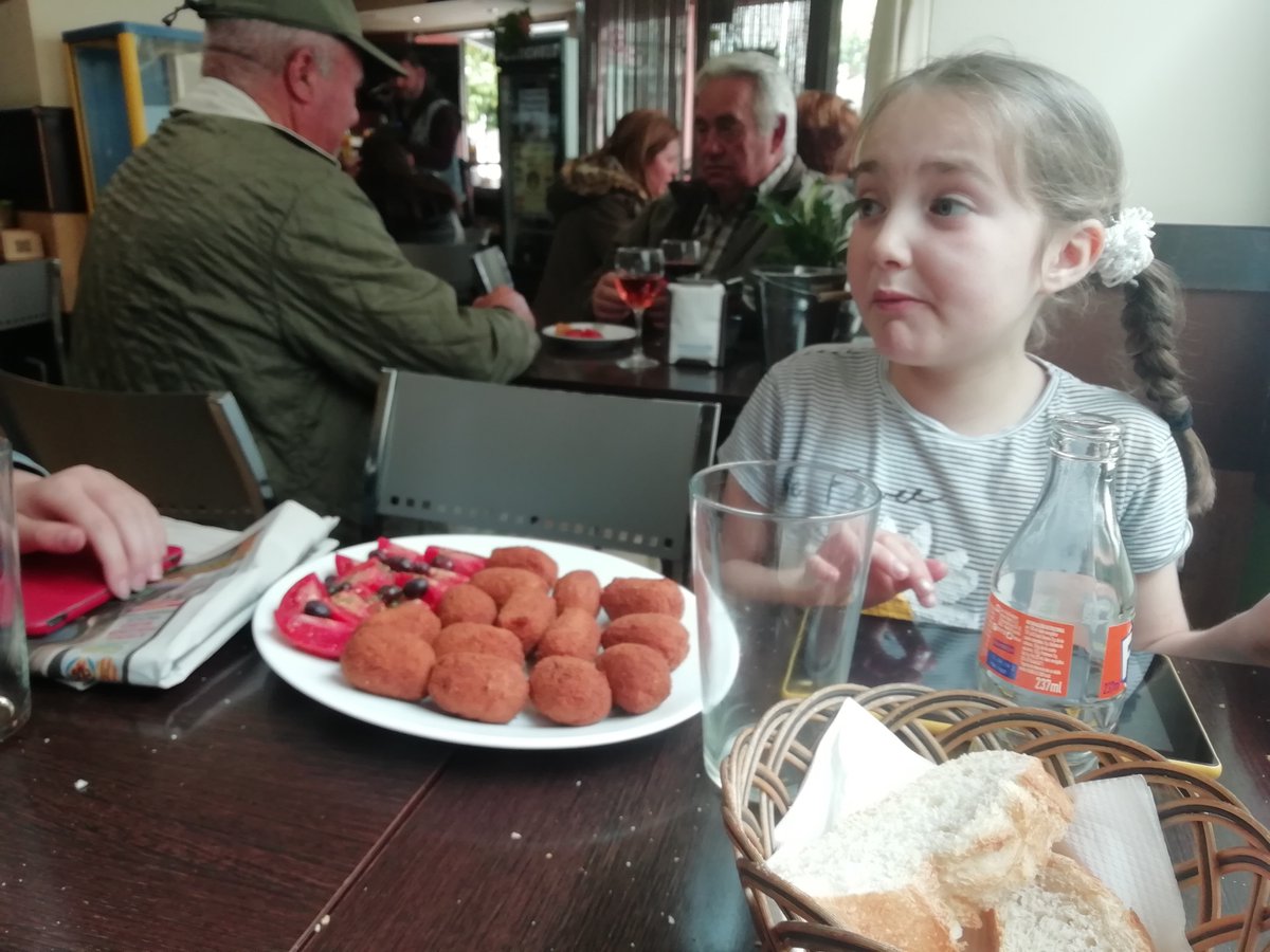 Casalunaconchar's tweet photo. These delicious #croquetas de #jamon did not last long!  #tapas #granada #lecrinvalley #valledelecrin #durcal #conchar https://t.co/29lBzkOQ50