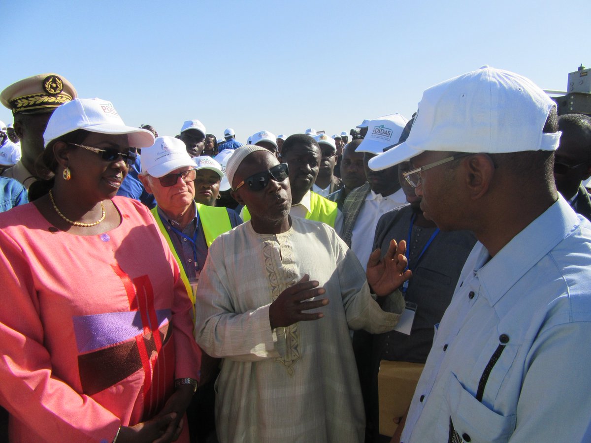 PdidasOfficiel's tweet photo. Le Ministre de l’Agriculture et de l’Equipement Rural, le Pr Moussa BALDE, a effectué le mercredi 05 février, une visite des réalisations du #PDIDAS. L’objectif de cette visite est de voir l’état d’avancement du Projet et d’apprécier le niveau de mise en œuvre de ses activités. https://t.co/1Sftg1iAcK