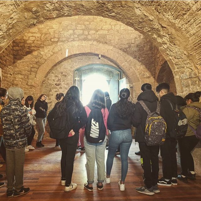 inscanoriac's tweet photo. Today, again learning about #Sabadell and its history with 2ndESO #elrodal #capellaSantNicolau #MolídenTorrella @lauragbayan #canoriaquejant https://t.co/m6jXIytuAX