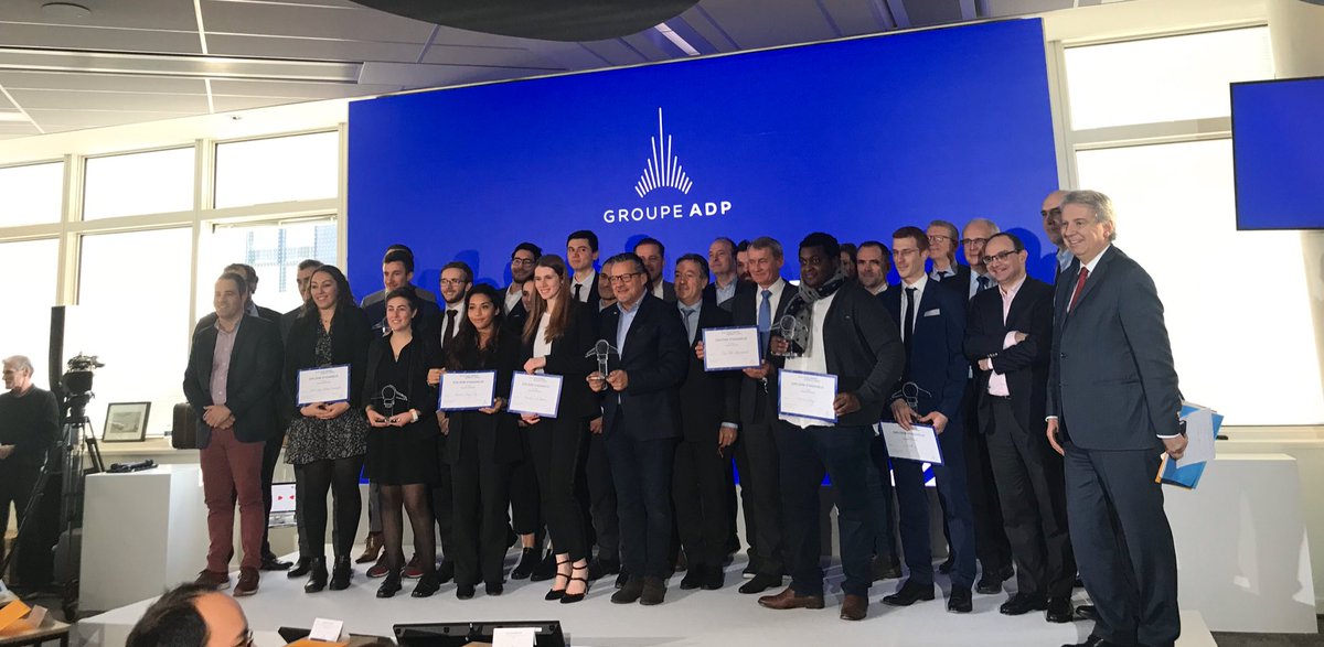 GroupeADP's tweet image. Les grands gagnants de cette finale #PlayYourAirport Challenge #Cargo sont :

👩🏽‍💻Catégorie Étudiants : 
Cargo Continuous Improvement

✈️Catégorie salariés
Cargo Flow Management

📊Catégorie #startup
#Airport #Robotics

👍🏼Prix du public
#Community &amp;amp; Cargo Continuous Improvement