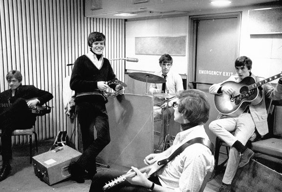 'The only sound that you will hear
Is when I whisper in your ear
I love you forever and ever'
#HermansHermits