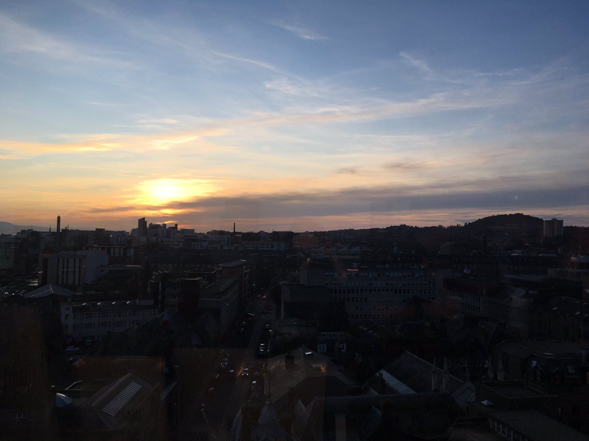 Creative_Dundee's tweet photo. Room packed of education professionals @DC_Thomson’s vista room, to hear from people about their journey into the creative industries #CreativeTeachMeet @DYW_DA 

Although we can’t predict the jobs of the future, we can  create the conditions to ensure they emerge’ #DundeeCreates https://t.co/rSMI1IMMSH