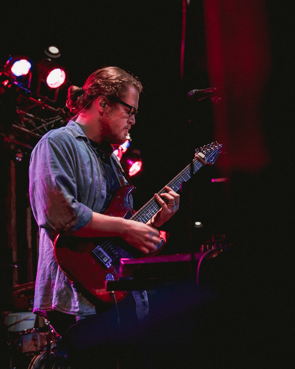 PlasticWeekend's tweet photo. A few shots from this past Saturday at Top of the Bay. If you haven't caught a show yet, you're missing out on the fun! Come show your face this Friday at The Bone and Barrel in Fairhope. 
📷: @kylecwell
#livemusic #localmusic #instamusic #mobile #daphne #fairhope #alabama https://t.co/Egm5c3j7B3
