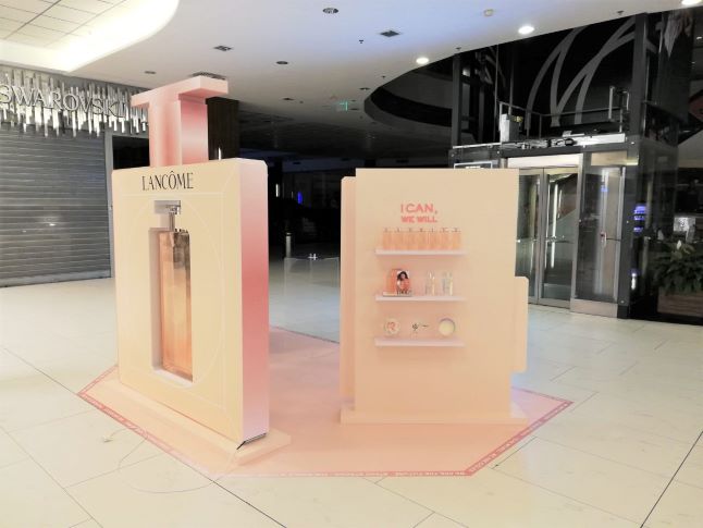 CerovskiPB's tweet photo. //CEROVSKI prints #Lancome Idole Trio podium// Za klijenta Altavia izradili smo podij s tri neovisna obostrana elemeta izrađena od forexa, kapalinea i plexiglasa. 
#Lancomeidole #lancomeofficial #loreal #plexiglass #kapaline #podium #uvprint https://t.co/H4A4IV5Vg2