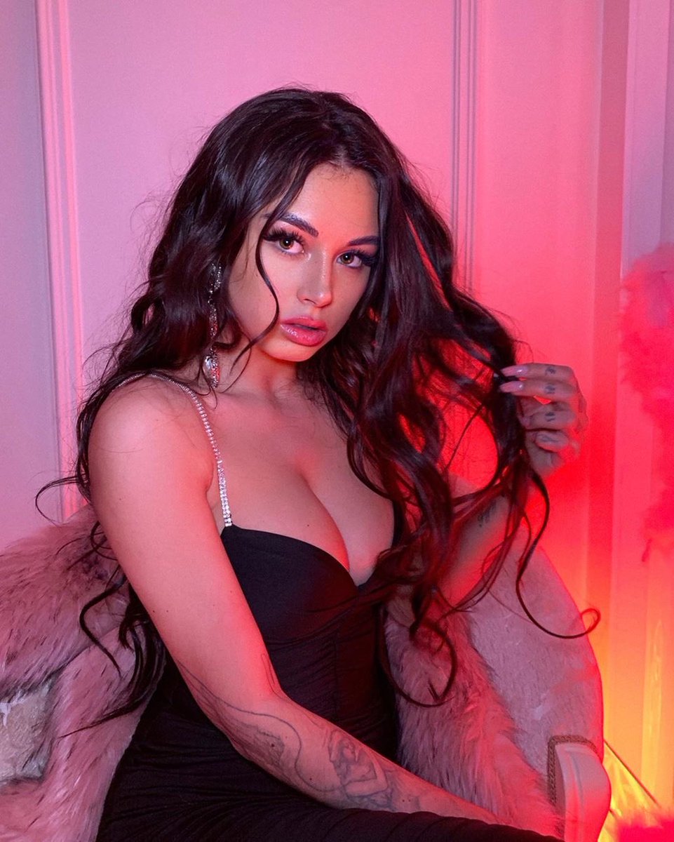 Diana Melison (@Melison_model)  X