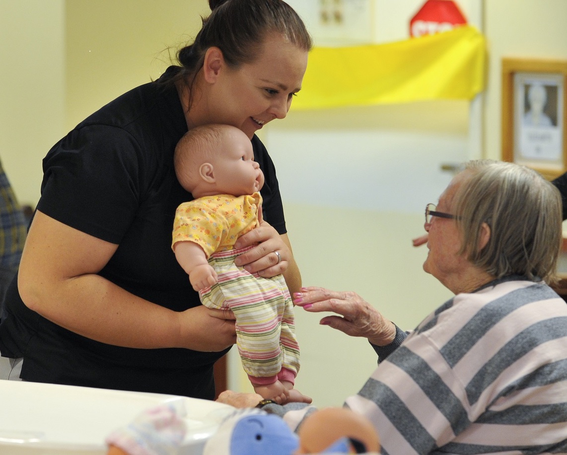 OLTCAnews's tweet photo. PSWs are the heart of long-term care &amp; we need more of these dedicated caregivers. Solving the PSW shortage means looking at systemic issues in partnership with government, long-term care homes, unions, colleges and more. Let’s work together for our seniors and their caregivers. https://t.co/LZX0buN41f