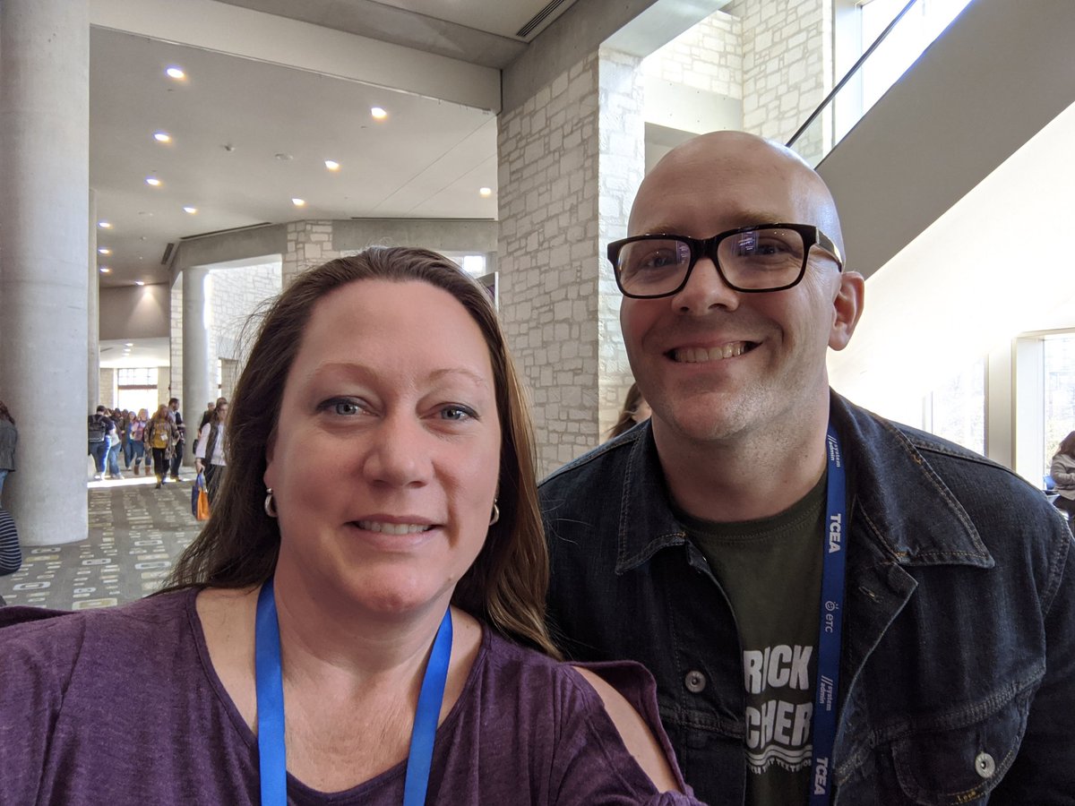 limclaughlin7's tweet image. Whoop! Just me and @jmattmiller  chilling @TCEA #ditchthattextbook 👏👏😘