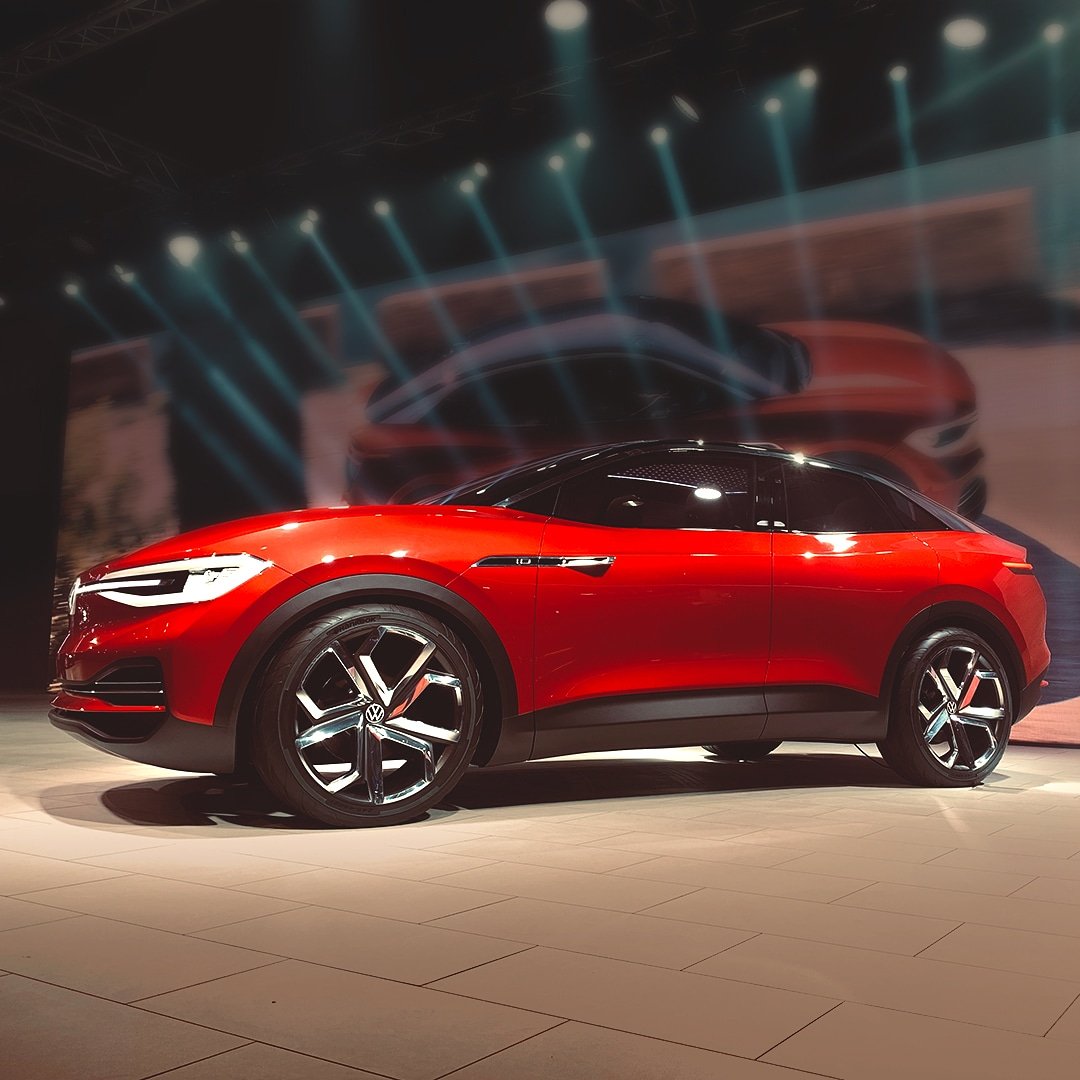 volkswagenindia's tweet photo. Presenting the #IDCROZZ. An electric car that makes life easier. A car so intelligent it understands your voice. So connected that it is closer to you than ever. This cutting edge crossover combines the strength of an SUV with the elegance of a coupé. #VWxAutoExpo #AutoExpo2020 https://t.co/vWI2dZ0Cyg