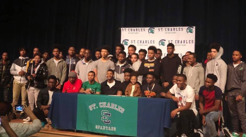 NikkiBJaxx417's tweet photo. #tbt One year ago on 2.6.19 at @kameronblount4 National Signing Day Ceremony at @StCharlesHS #SMAC #MarylandTerps #FTT #DMV2UMD π€©π₯³π’π π π π π₯ π€ #LockedIn #NSD19 https://t.co/gZkfOIDDSU