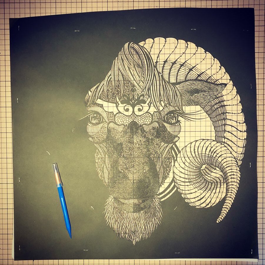 🐐🐐🐐

続きを切ってます。

Today's papercuttingwork.
If you want to see the completed form of this work, please follow me.

#art #papercuttingart #切り絵 #illustration #イラスト #artist  #japan #photo #photooftheday #photography  #芸術 #美術 #argali #deer #鹿 #rt希望 