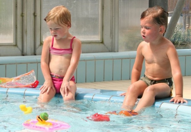 sdpooltech's tweet image. Pool disinfectants can kill most germs in less than an hour, but for others it can take longer...

nachi.org/pool-water-pat…