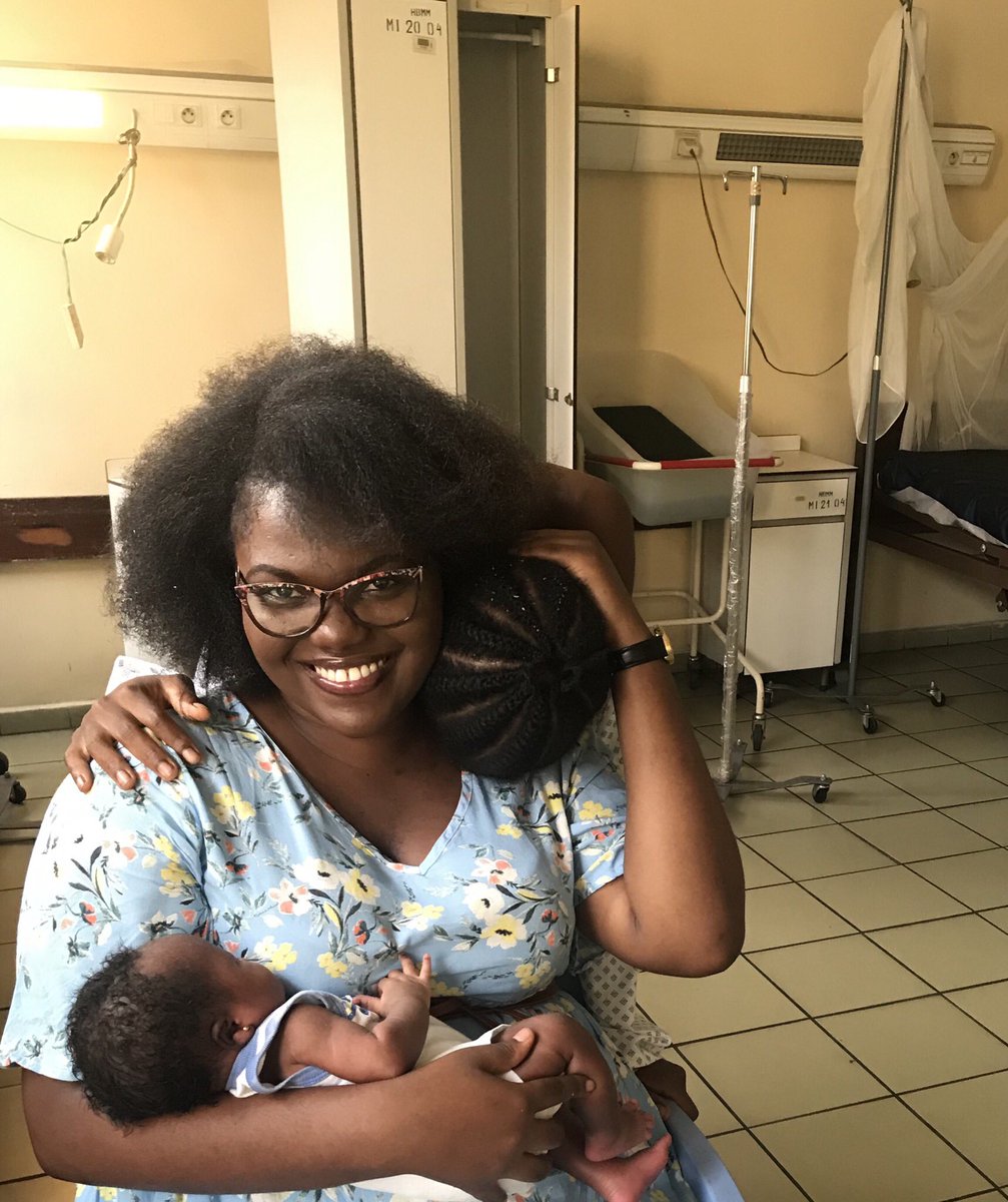 EmmanuellaZandi's tweet photo. Ntr princesse 13 ans violée et engrossée , triomphée par la justice congolaise de la condamnation de son bourreau à 15 ans prison a mis au monde une pte belle fille qu’elle appel Emmanuella.Quelle émotion?mrc à tous pr elle @annytenga @PZamuda @ShematsiChris https://t.co/DyFHJbROFd