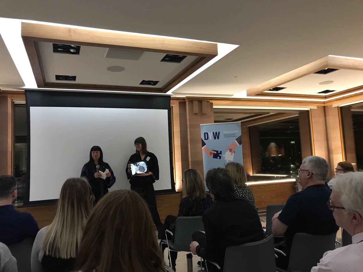 DYWTayCities's tweet photo. Last speaker of the event is Suzanne Scott from @WhimSicALLusH chatting about her career journey which included ‘artist coordinator’ for the Oor Wullie Bucket Trail and Maggie’s Penguin parade bringing artists together! #CreativeTeachMeet #DYW_DA https://t.co/FML0Bkly4Y