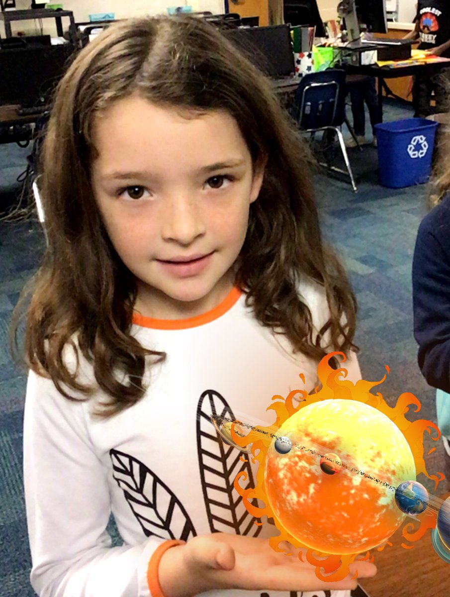 Merge Cube fun in the Thornton library!