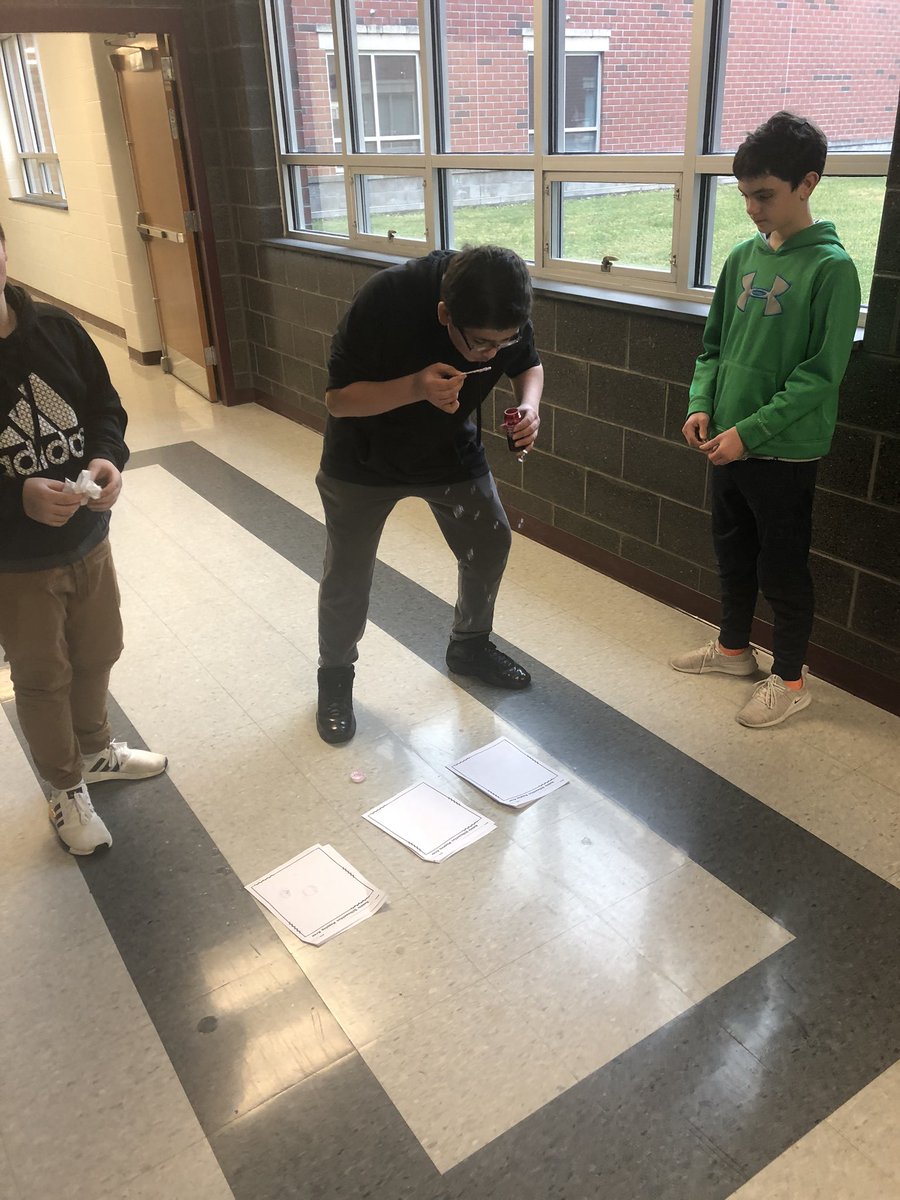 persunteacher's tweet photo. Using bubble soap dyed with food coloring, Ss popped bubbles on paper to create silhouettes. They then measured the diameter of the impression to calculate the radius, circumference, and area of the circle. #masdproud #masdmath #mmsteach https://t.co/Ftdrc456fb
