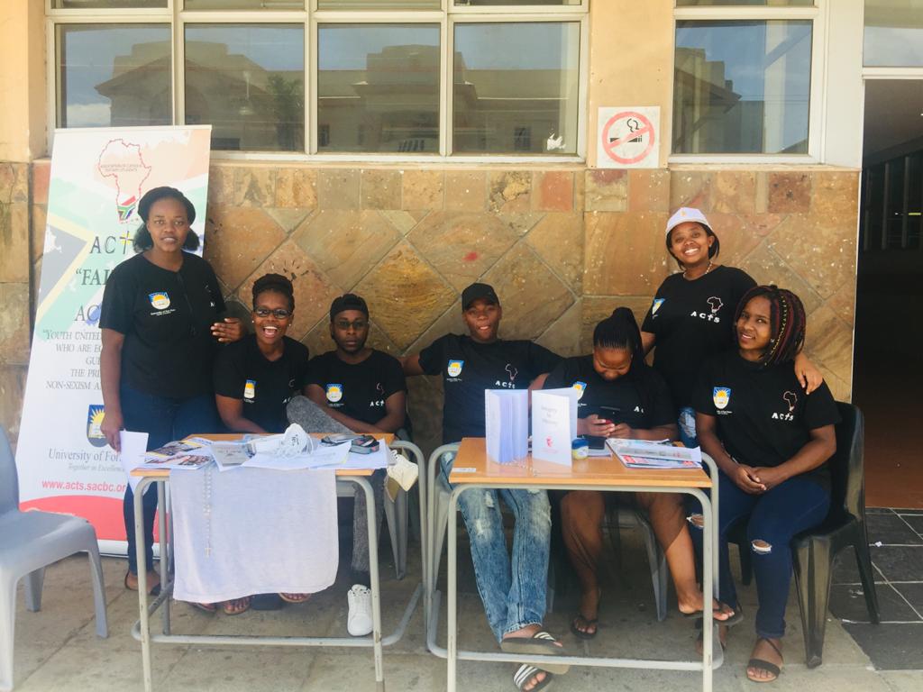 acts_ufh's tweet photo. Ufh East London Acts team at its best😍😍😍😍 https://t.co/ofRmqf6R3U