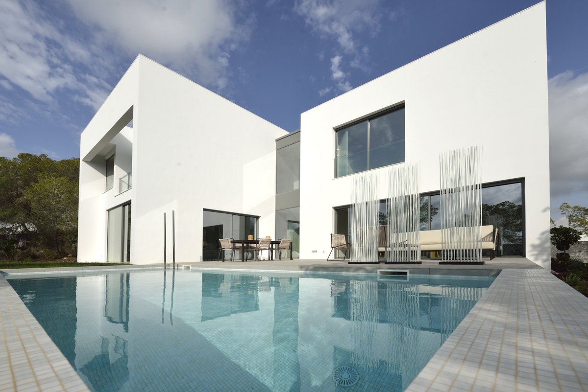 PintoIntl's tweet image. We may not be in the EU but we are still part of Europe.Let us help you to find your dream home in Spain.