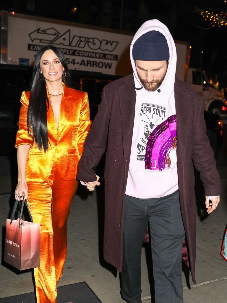 KaceyAccess's tweet photo. 📸 | @KaceyMusgraves and @RustonKelly leaving the launch event of her "Slow Burn" Candle in partnership with the @boy__smells brand that occurred yesterday. 🕯💗 https://t.co/dZyBW7sCQ8
